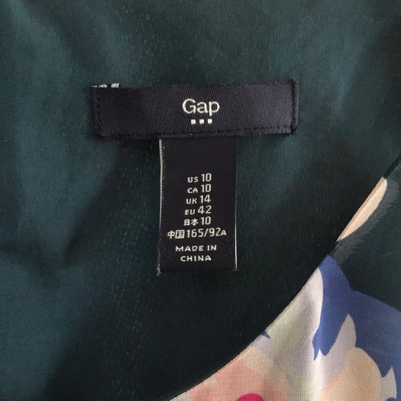 Gap floral fitted dress 🌸 - Picture 2 of 5